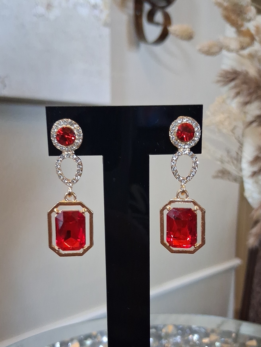 New Women's Red Crystal Drop Gold Statement Cocktail Earrings Jewelry - Picture 3 of 13